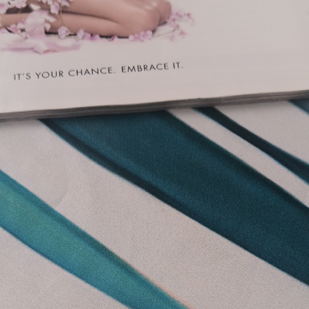 Teen Vogue Magazine February 2011 Growing Up Kardashian Cover - Picture 7 of 9